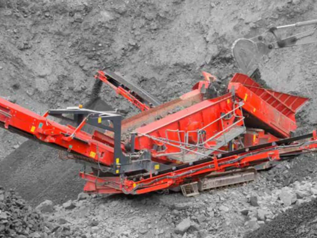 Terex Finlay 883+ GLX Services sur chantier